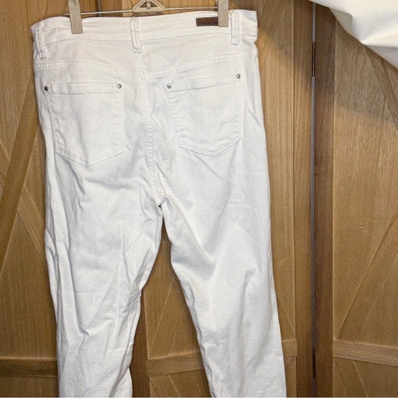 H&H (Harmony & Havoc White Skinny Jeans with Stretchy Fit shirt Size 12 - Picture 3 of 8